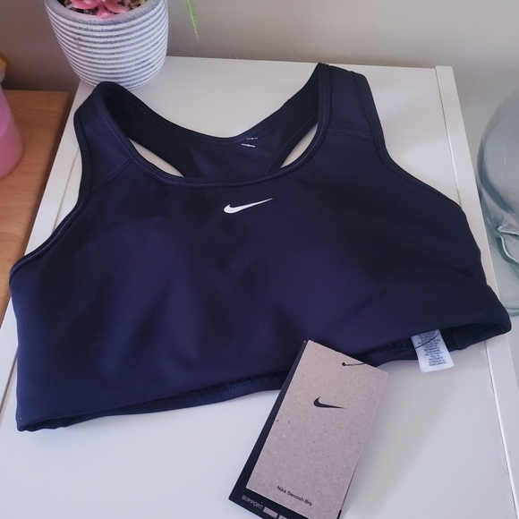 Nike NWTWomen's Dri-FIT Swoosh MED Support  Sports Bra(Black/White) - S - Picture 6 of 11